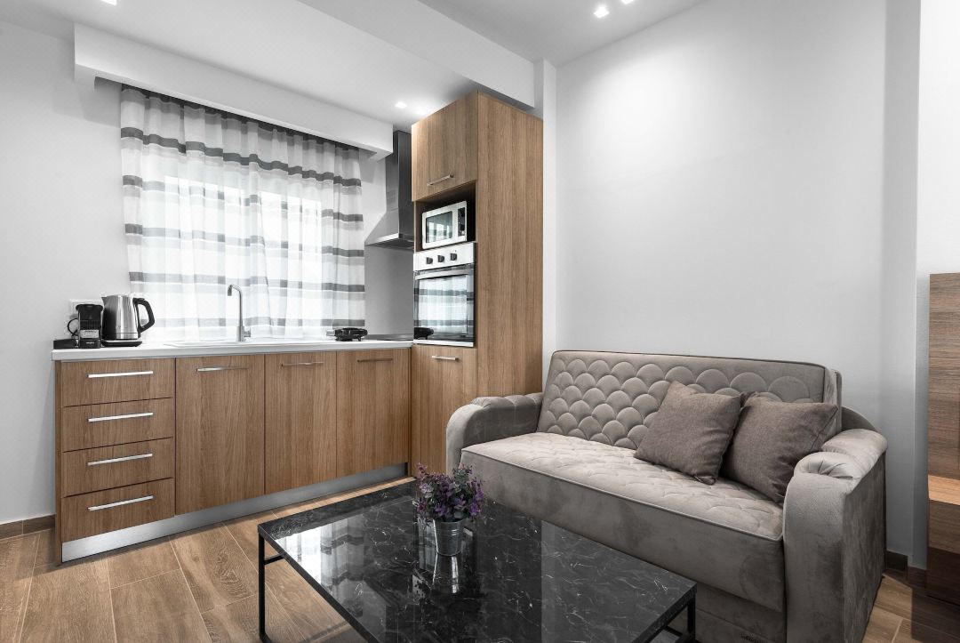 Penthouse Level 8, Nilie Hospitality Mgmt