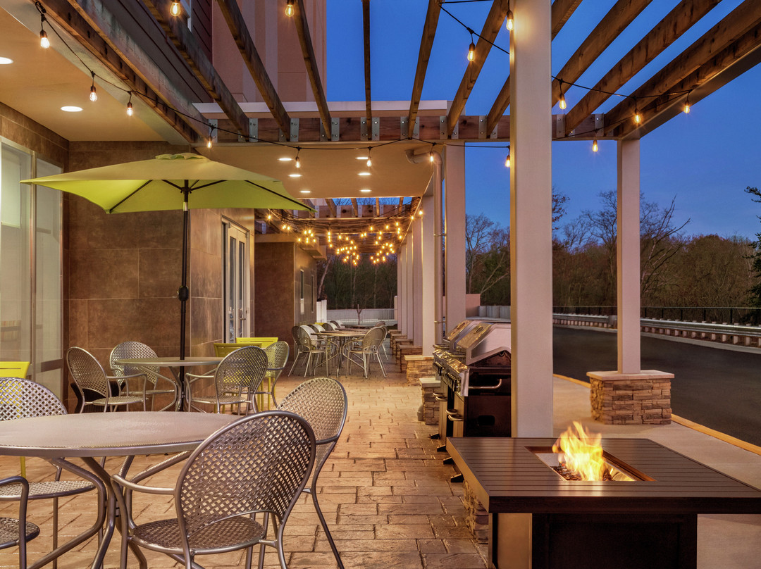 Home2 Suites by Hilton Woodbridge Potomac Mills