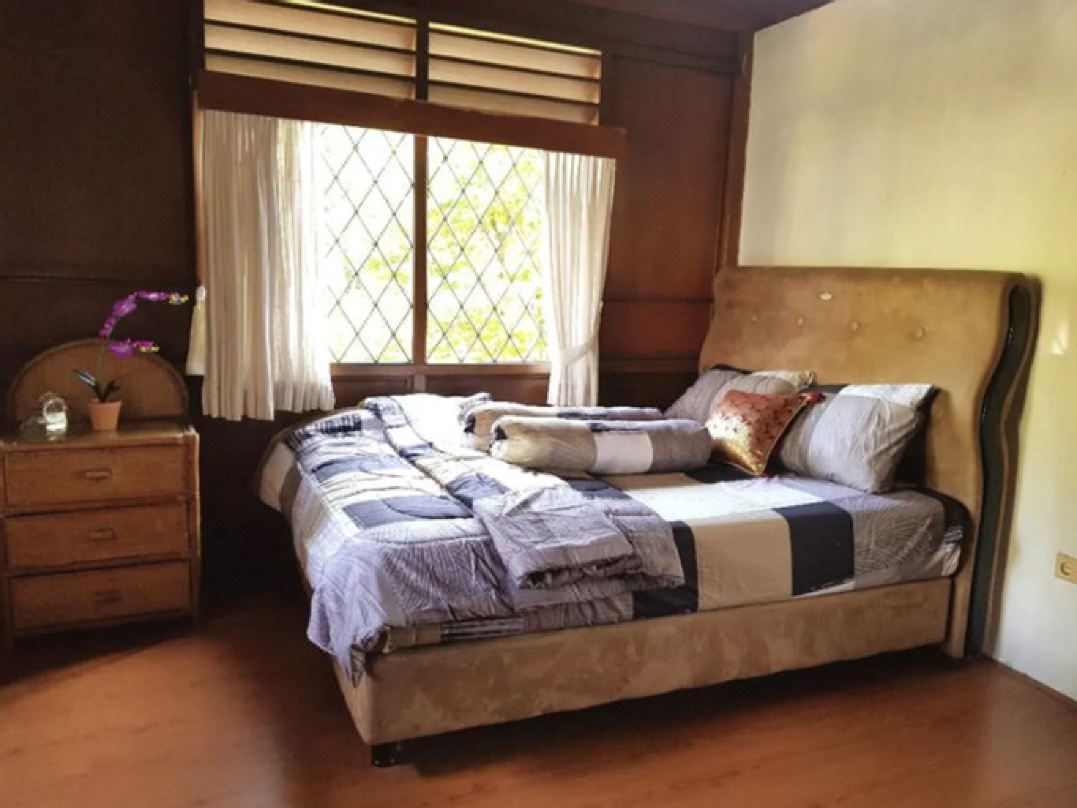 Exotic Wooden Villa Adithree at Cisarua Puncak