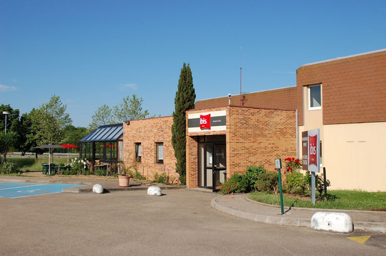 Venoy酒店住宿-宜必思奥克斯尔南酒店