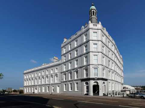 普利茅斯酒店住宿-新大陆酒店