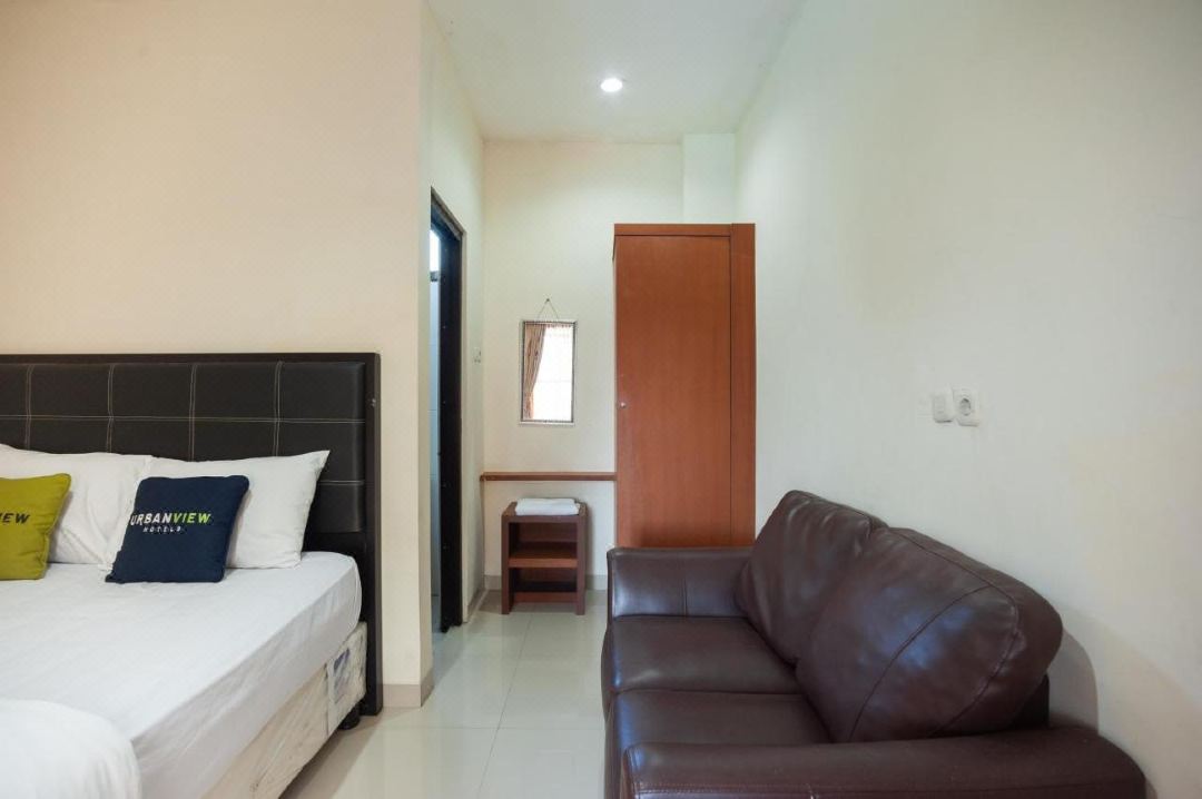 Urbanview Hotel Syariah Villa SM Cisarua Puncak by RedDoorz