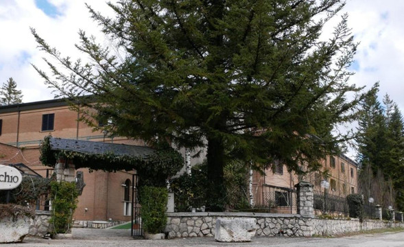 Lh Albergo Il Picchio