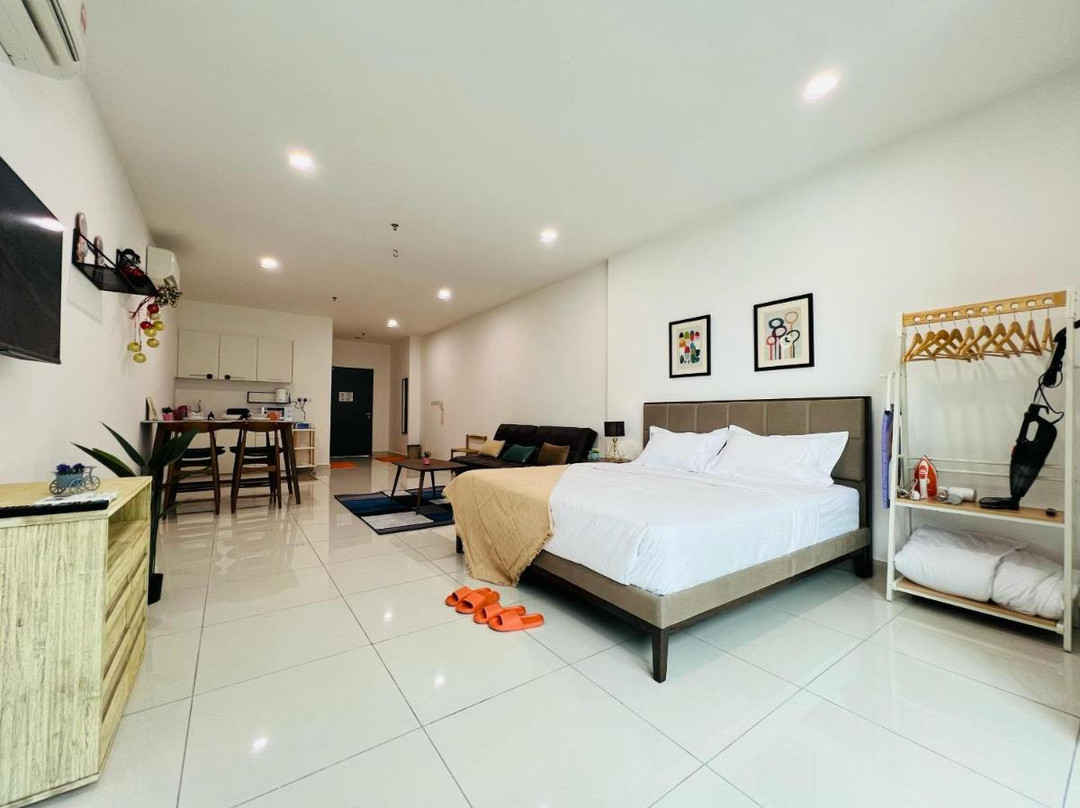 Atria Sofo PJ by DeUrban