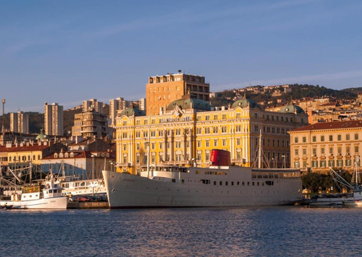 里耶卡酒店住宿-Botel Marina