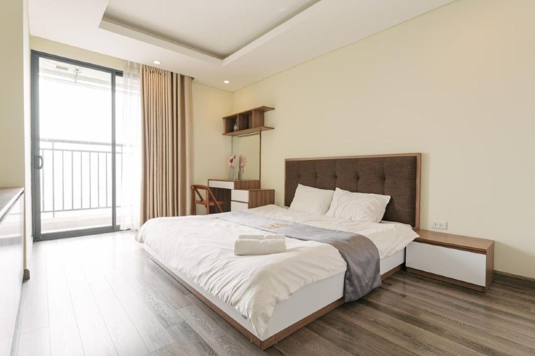 Hi-Home Suites - City view in HongKong Tower