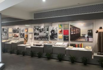 宋庆龄故居+武康路+静安寺+复兴公园一日活动【包车服务，行程路线灵活可调，省时、省心、省力。】