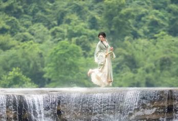 贵州荔波小七孔一日游直通车【特惠ing*畅享一站式打卡】【[经典必选]懒人福音！贵阳直达免换乘！景区内自由活动，灵活度高！】