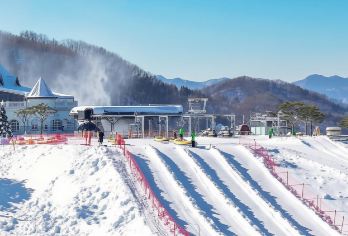 洪川郡大明维瓦尔第SONO冰雪乐园一日游（包含接送大巴）【交通便利 & 距离近，适合短途滑雪体验】