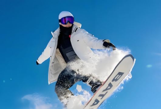 蓟洲国际滑雪场一日游【往返交通+滑雪门票+基础雪具+真纯玩】【天津大规模的滑雪场，一家集住宿、餐饮、滑雪、于一体的度假圣地。】