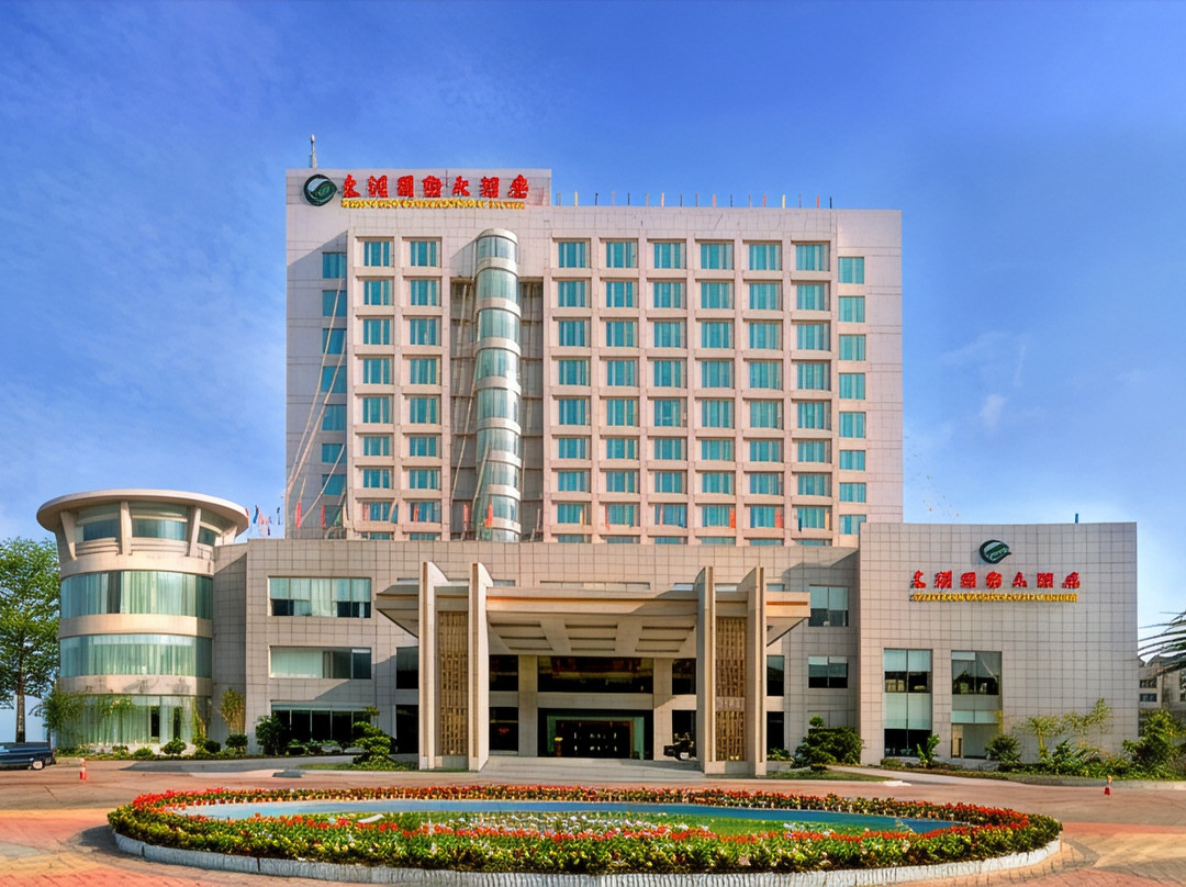 阳春东湖国际大酒店主图