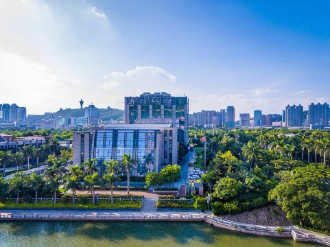 厦门宝龙雅高铂尔曼大酒店-官方