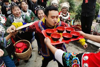 半山部落竹山苗寨一日游【精致小团】【探秘湘西神秘秘境打卡地！】