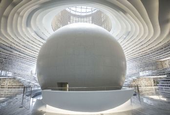 天津泰达航母主题公园+滨海图书馆一日游【包车含票∣上门接送】【省心省力、包含泰达航母公园门票！】