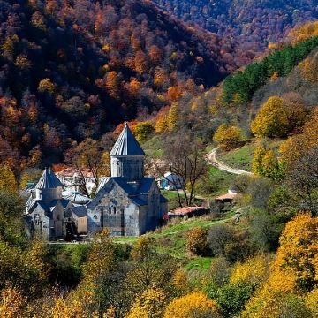 Dilijan+塞凡湖+哈格帕特修道院+塞凡湖修道院包车一日