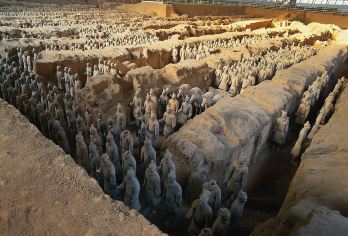 【不早起的旅程·兵马俑一日游】可晚出发/直通车可接【~西安二环内酒店上门接+兵马俑往返车+景区馆内讲师人工讲解2.5h+无线耳麦】
