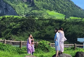 B线：牛岛+城山日出峰+涉地可支+月汀里【牛岛是离岛 环岛一周 打卡果冻海 白沙滩 黑沙滩 等闻名景点】