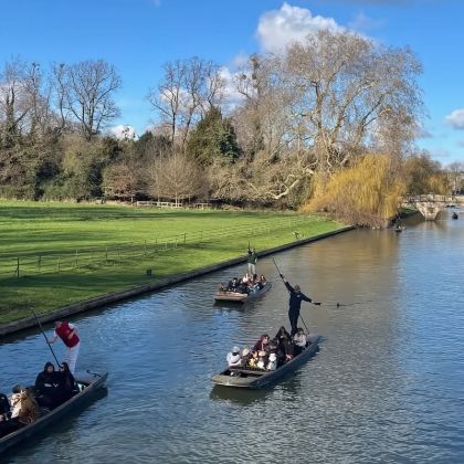 瑞士苏黎世+苏黎世湖+班霍夫大街+周边景点包车游/可定制全境