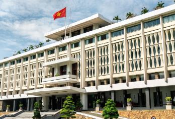 胡志明市专业导游/翻译/私人向导一日游，可定制路线【参观越南南方70年代特色建筑物、深度了解越南历史历史文化、风土人情】