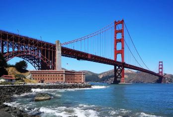 美国旧金山金门大桥+渔人码头-可定制【中文专车-舒适纯净】【中文专车出行，景点灵活调整，打卡经典，游玩自己定义，无需等待，专属贴心服务，尽享惬意旅程】