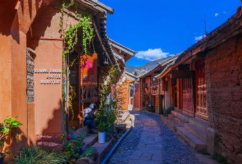 大理出发 沙溪古镇一日游丨纯玩小团丨寺登街丨古戏台丨兴教寺【[品质保证]：无购物，真纯玩、一价全含、全程无任何的消费】