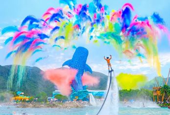 珠海长隆海洋王国+飞船+长隆秀+晚餐&双人/三人畅玩一日游【海洋动物展馆种类丰富多样。创下五项吉尼斯世界纪录的鲸鲨馆，展出多达2万条珍奇鱼类。】