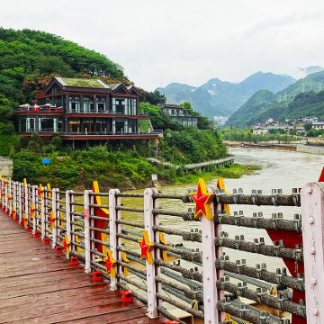 茅台镇全景，苟坝会议会址一日活动，【拼小团2-6人】