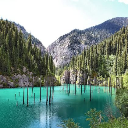 哈萨克斯坦阿拉木图出发 恰伦大峡谷+科尔赛湖+卡因迪湖一日游