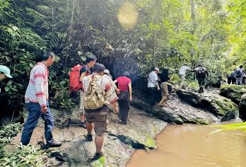 云南西双版纳基诺山雨林徒步一日游【雨林餐+竹筏+树降+秋千】【[品质保障]射箭+迷你小秋千+石头彩绘+雨林竹筏体验+雨林大餐（基诺味)+雨林高空秋千】