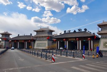 应县木塔+云冈石窟包车一日游【出发时间自由|高铁站可接送】【2人独立小团，大同市内上门接送】