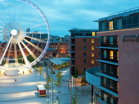 驻桥套房利物浦假日酒店