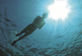 马来西亚兰卡威本地浮潜+午餐+接送【2人起订，市区接送（可自选），全程中文司导服务，装备齐全！小船出发体验超棒！】