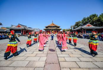 沈阳故宫+张学良旧居+盛京头条胡同餐饮半日游（上门接）【VIP小包团专车专导】