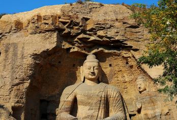 高品质精讲团【悬空寺登临+云冈石窟3小时+木塔】一日游【[郑重承诺]保证云冈2小时精讲3小时游玩，3大景点资深导游精讲，含往返车费赠送午餐+保险；】