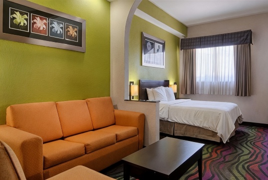 Days Inn & Suites by Wyndham Bonita Springs North Naples-官方