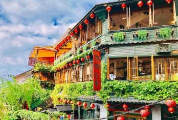 跳石海岸＆野柳＆十分&黄金瀑布&九份一日游-西门町出发【展开台湾东北角一日游，尽览野柳地质公园和女王头奇景】