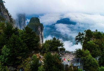 恩施大峡谷+云龙地缝+七星寨一日游【市区接送含门票景交地缆】【恩施经典景区网红景点，多种套餐，景区景点任您挑选，自营发班！】