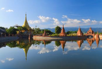 云南瑞丽一日游【2~6人精品小团 一价全含】【（多套餐可选）根据所选套餐确认包含项目： 含1正餐（手抓饭或当地特色餐）+行程中景区门票+接送用车等】