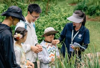 中科植物园一日游：官方讲解员+门票+西区电瓶车免排队+休息室【[无需排队]景区免排队入园+西区电瓶车所有站点免排队，尊享VIP通道、告别拥挤、高效省时】