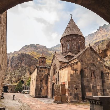 埃里温：加尔尼、盖加德、塞凡湖和迪利让一日游|英文团