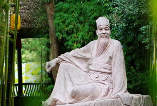 眉山三苏祠博物馆半日游【1.5小时专业导游精讲丨赠讲解耳麦】【[深度探秘游]严选高评价导游，多年人文讲解经验，对本地历史文化深度专研，讲解有趣又有料。】