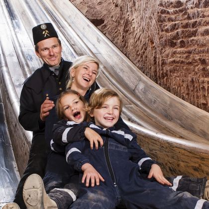 德国贝希特斯加登盐矿+奥地利萨尔茨堡音乐之声一日游|含门票