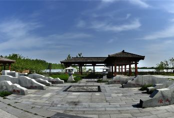 淮南+焦岗湖国家湿地公园+焦岗湖影视城+寿县古城一日游【『包车出游』一单一团，私家出行，品质服务】