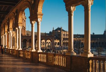 西班牙马拉加海滩+‌阿尔卡萨瓦城堡【中文司机/可订多日】【免费量身定制行程，多日行程包车巨惠！详情可咨询客服人员！】