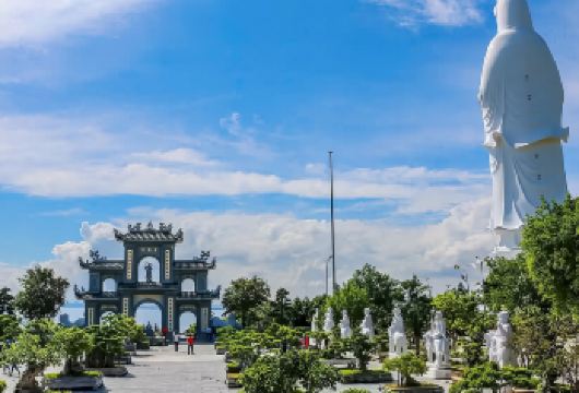 山茶半岛 ＆ 五行山 ＆ 会安一日游  [ 从岘港出发 ]【欣赏位于山茶半岛的岘港非常高佛像，这里有「岘港之肺」的美称】