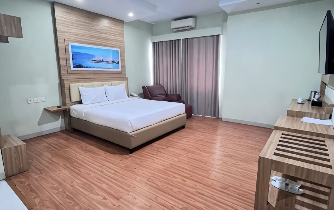 Pare Beach Hotel