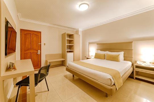 โรงแรมคาริเบ 79