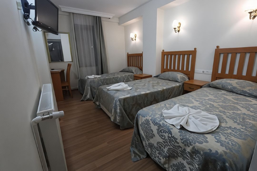 Hotel Ave Maria