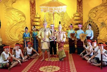 西双版纳曼听御花园+总佛寺一日游【遇见傣王妃·主题游园会】【您在乎品质，您在乎服务，您在乎的我更在意，售前到售后，前端到后端，一站式服务永不掉线，我们从不缺席；】