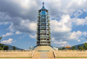 总统府+大报恩寺+南京市博物馆+中山陵一日活动【打卡梧桐大道】【抢票的脏活累活我们干 门票全含 无购物 无自费 精致小团安心游，管家式小团，所有升级只加服务不加价！】